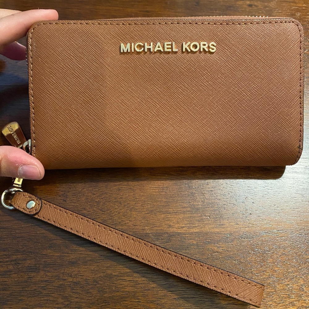 Michael Kors Wristlet